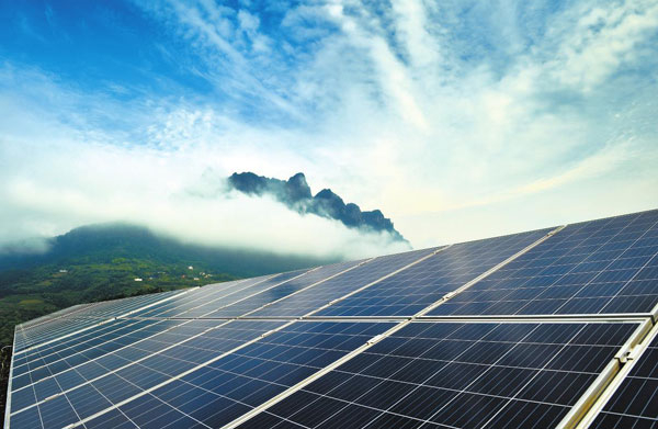 太陽能發(fā)電原理是什么？太陽能發(fā)電系統(tǒng)有哪些分類？